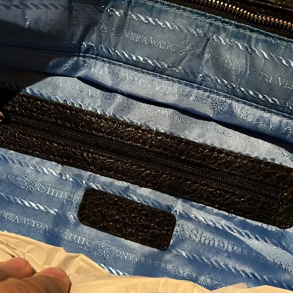 Simply Vera Soft Pleat Tote Black NWT - Picture 5 of 6